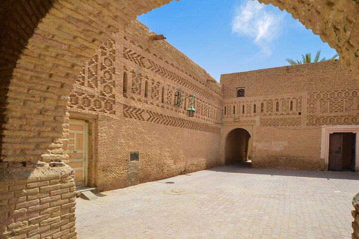 Two-Day Tunisian Sahara Tour with Food and Stay from Sousse