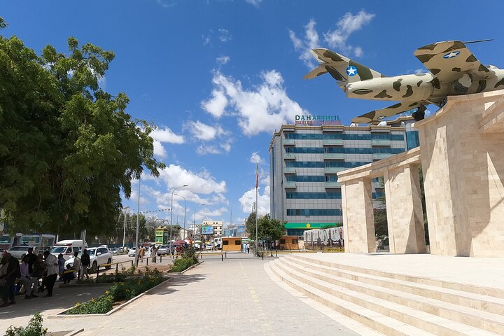 5-Day Mogadishu-Hargeisa Tour(the Africa’s Oldest Cave Paintings)