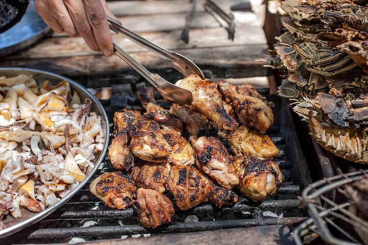 Luxury NAKUPENDA SANDBANK and SPICE FARM TOUR ( Lunch included )