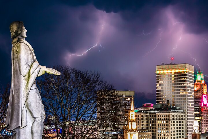 Providence Ghost Tours: Phantoms, Poltergeists, & Pestilence