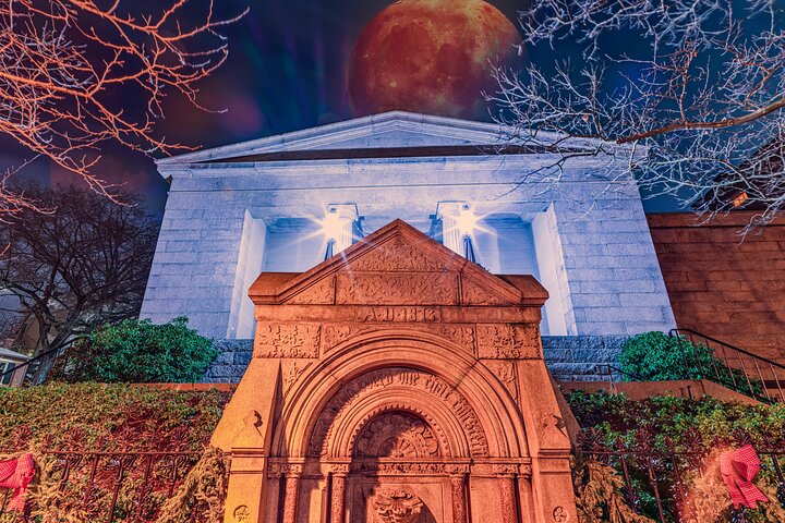 Providence Ghost Tours: Phantoms, Poltergeists, & Pestilence
