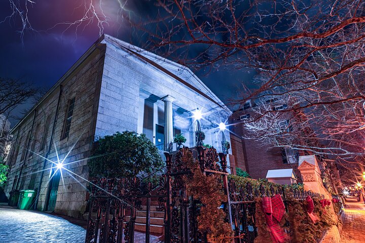 Providence Ghost Tours: Phantoms, Poltergeists, & Pestilence
