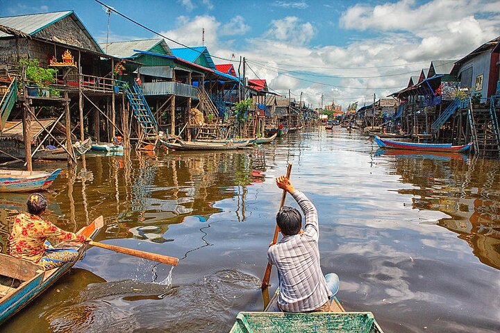 Sunset tour of Kampong Phluk stilts home village on the Tonle Sap