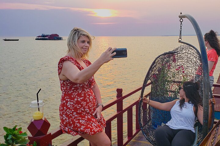 Sunset tour of Kampong Phluk stilts home village on the Tonle Sap