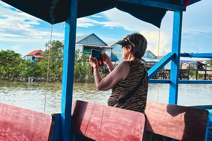 Sunset tour of Kampong Phluk stilts home village on the Tonle Sap