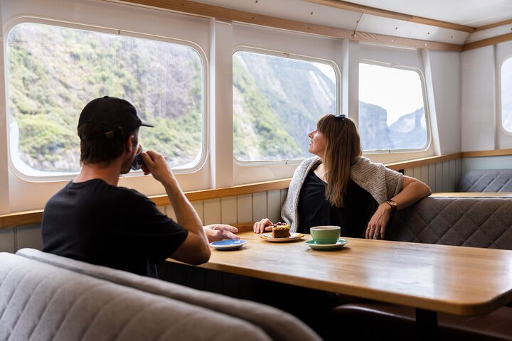 Milford Sound Cruise - RealNZ