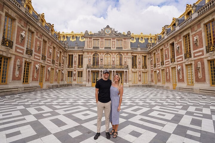 Palace of Versailles Tour with Garden Access