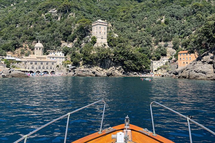Private boat tour in the Tigullio and in the Portofino area