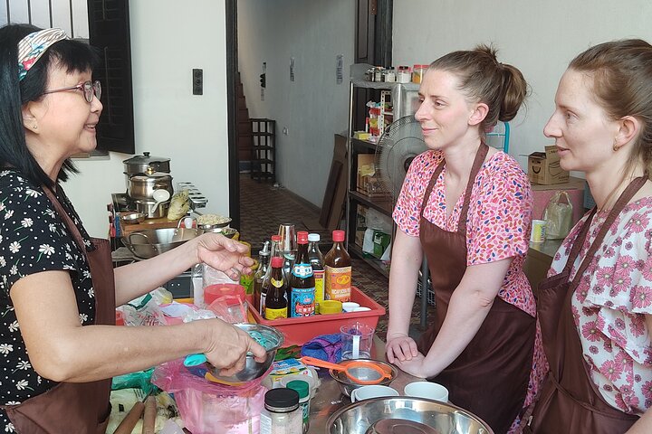 Penang Cooking Class:Dive into Malaysian Cuisine with PenangChiak