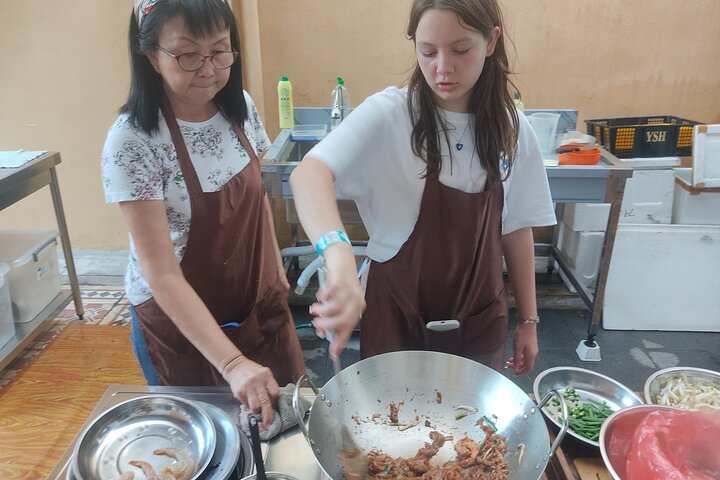 Penang Cooking Class:Dive into Malaysian Cuisine with PenangChiak