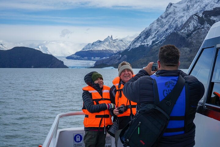 Grey Glacier Navigation in Torres del Paine
