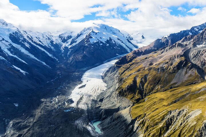 Christchurch to Mt Cook via Tekapo (1 way) (Small Group)