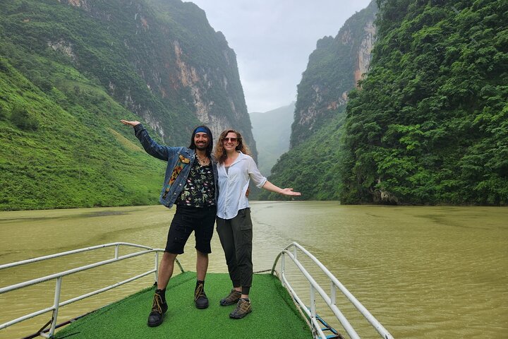 Ha Giang Tour 3-Day-2-Night, English Speaking Guide, Small Group