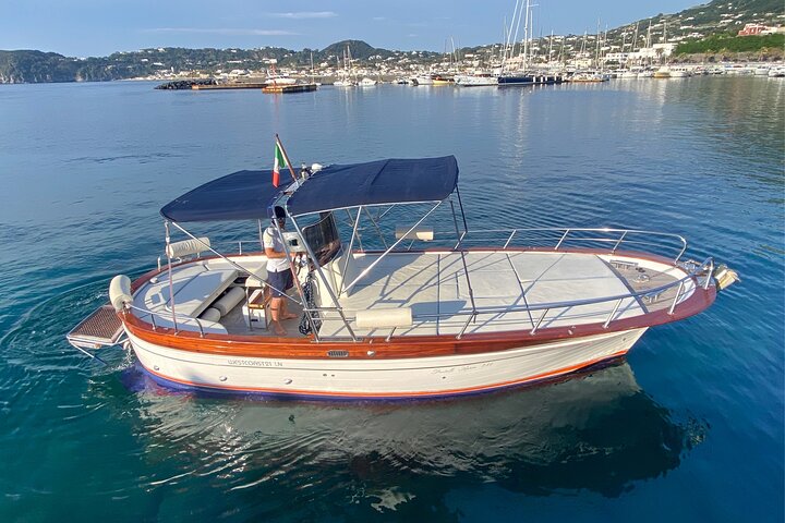 Ischia island private excursion on Gozzo Fratelli Aprea 7,5m