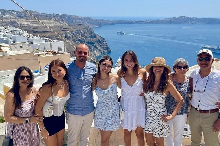Santorini Private Roundtrip Transfer from/to Airport,Port & Hotel