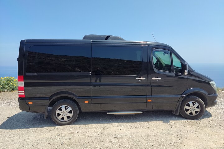 Santorini Private Roundtrip Transfer from/to Airport,Port & Hotel