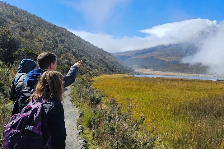 Strenuously Cotopaxi Volcano and birding by the lagoon