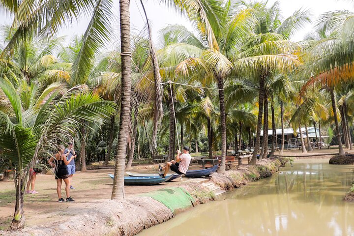 Small-Group Mekong Delta Day Trip: Boat Ride, Cottages & Pagoda