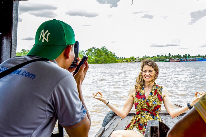 Small-Group Mekong Delta Day Trip: Boat Ride, Cottages & Pagoda
