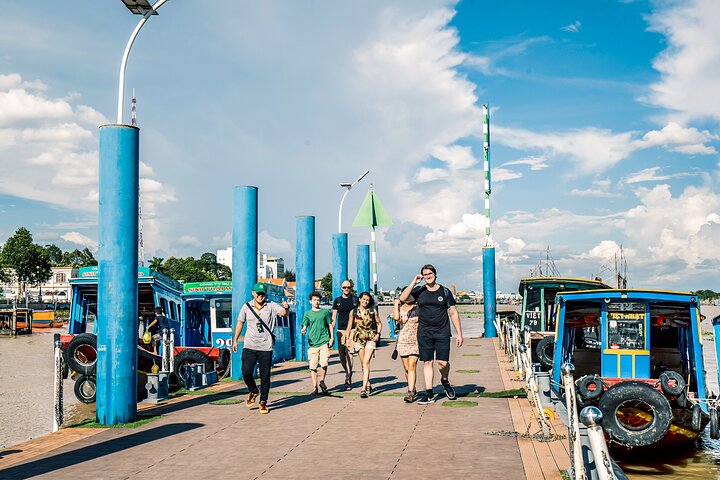Small-Group Mekong Delta Day Trip: Boat Ride, Cottages & Pagoda