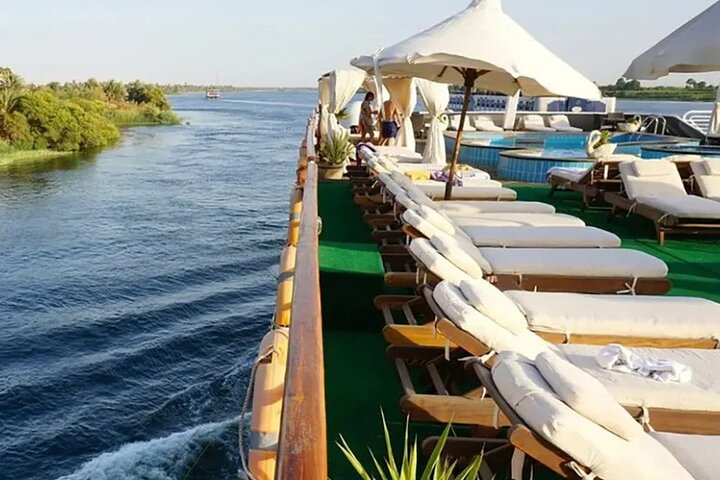 4-Day Nile Cruise sails Aswan to Luxor&Abu Simbel.Hot air Balloon