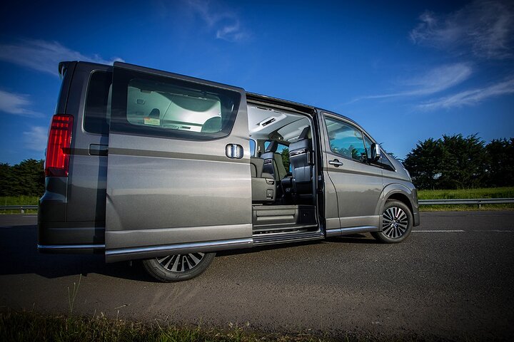 Private Transfer La Paz Airport LPB to La Paz City By Van or Suv