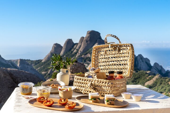 Elegant Private Picnic in Montserrat at 1100m Altitude