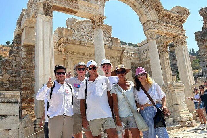 All-İnclusive Private Ephesus Tour from İzmir cesme Port/Hotels