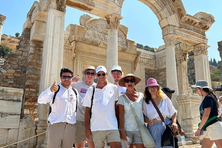 All-İnclusive Private Ephesus Tour from İzmir cesme Port/Hotels