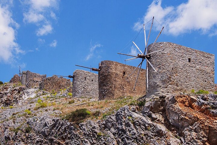 Knossos & lasithi plateau villages,Zeus's cave&olive oil Mill
