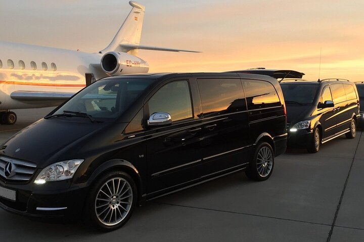 Private Transfer - Port Hercule to Nice Côte d'Azur Airport (NCE)