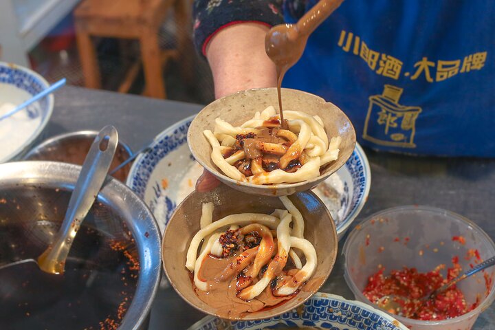 Tuktuk Food Tour Through Chengdu's Local Eats