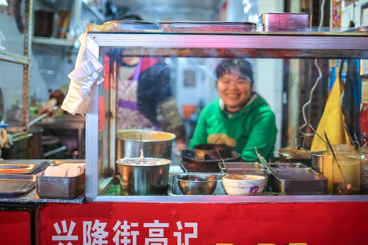 Tuktuk Food Tour Through Chengdu's Local Eats