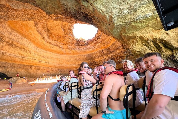 Dolphins & Benagil Caves 3h Small-group tour with Biologist