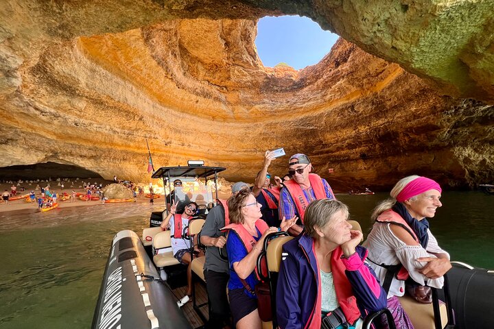 Dolphins & Benagil Caves 3h Small-group tour with Biologist