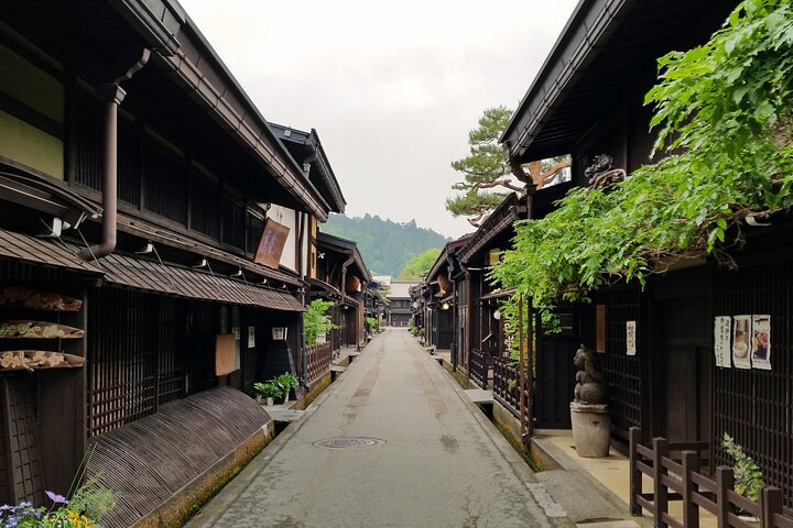 Takayama Half Day Tour (Private Guide)