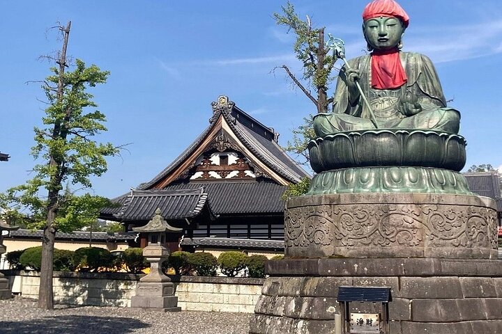 1-Day Private Snow Monkey ZenkoJi Temple & SakeTasting NaganoTour
