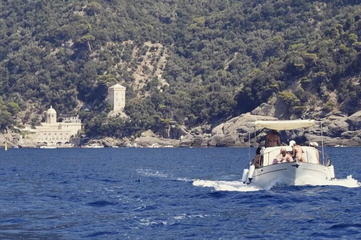 Private boat tour in the Tigullio and in the Portofino area
