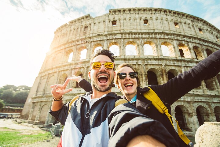 Rome: Colosseum, Roman Forum and Palatine Hill Guided Tour