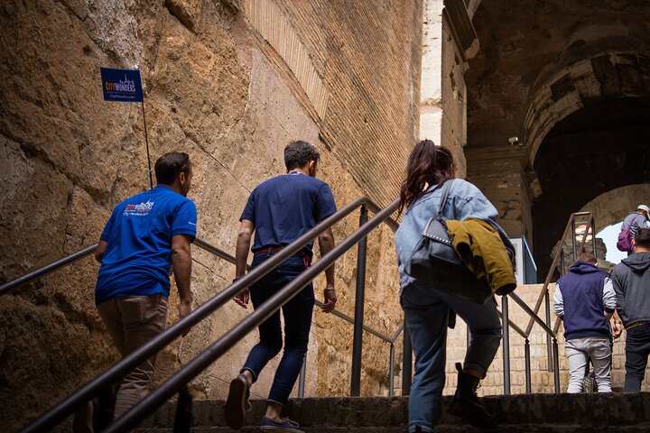 Rome: Colosseum, Roman Forum and Palatine Hill Guided Tour