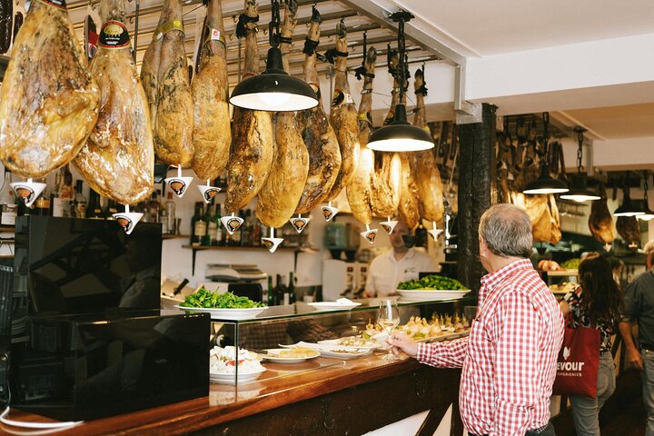 San Sebastian Old Town Pintxos & Wine Tour Small Group Tour