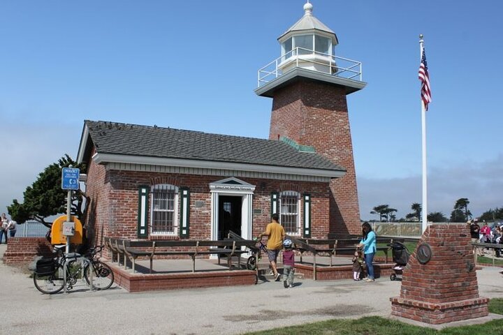 Santa Cruz 2Hour Guided eBike Tour for Small E-Bike Groups