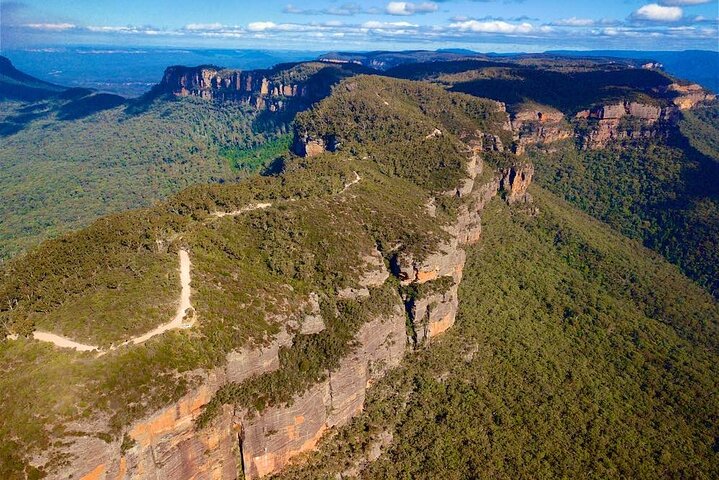 Private Blue Mountains Escape The Crowds Mercedes Tour