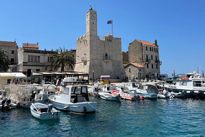 Blue Cave and Town Hvar with 5 Island Boat Tour
