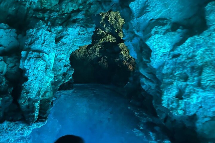 Blue Cave and Town Hvar with 5 Island Boat Tour