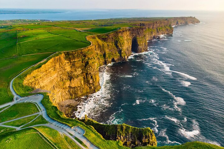 Private Cliffs of Moher Tour Small Group from Ennis, Shannon