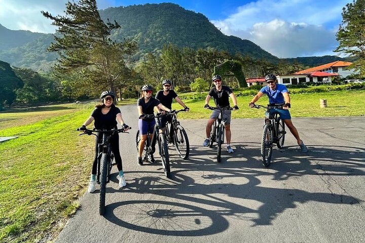 Private Tour on E-Bike: Discover El Valle de Anton