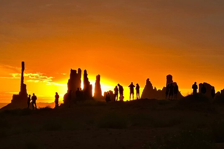 Sunrise Tour of Monument Valley