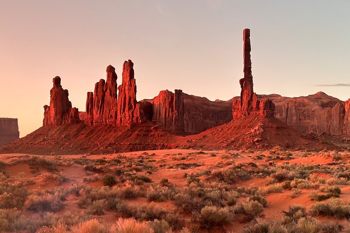 Sunrise Tour of Monument Valley