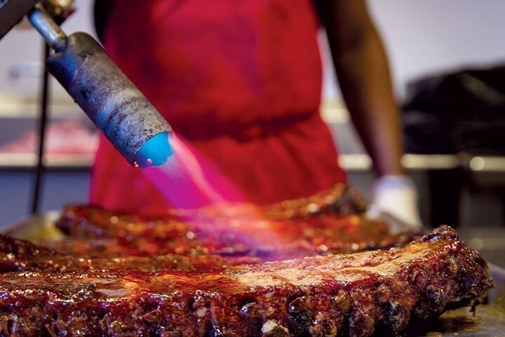 Private Tour of St. Louis's Iconic BBQ Joints & Breweries